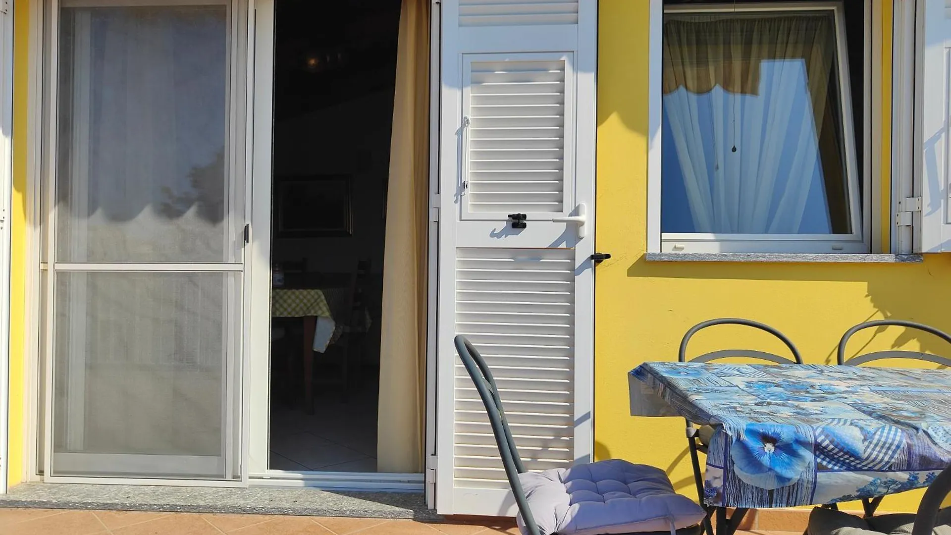 Appartamento Ampio Trilocale Con Terrazzo By Tempovacanza Marina dʼMarina dʼAndora