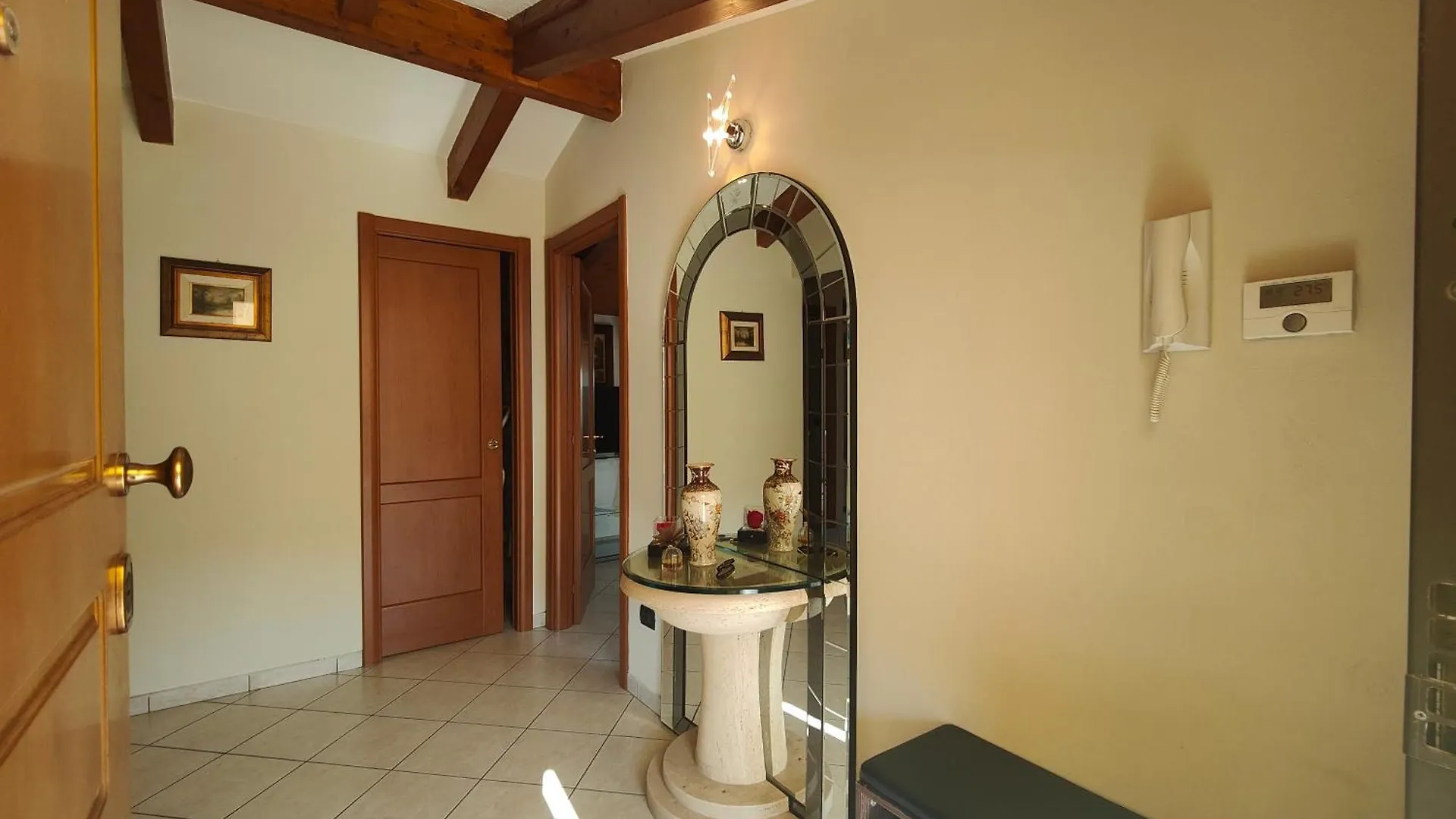 Ampio Trilocale Con Terrazzo By Tempovacanza Andora Italy