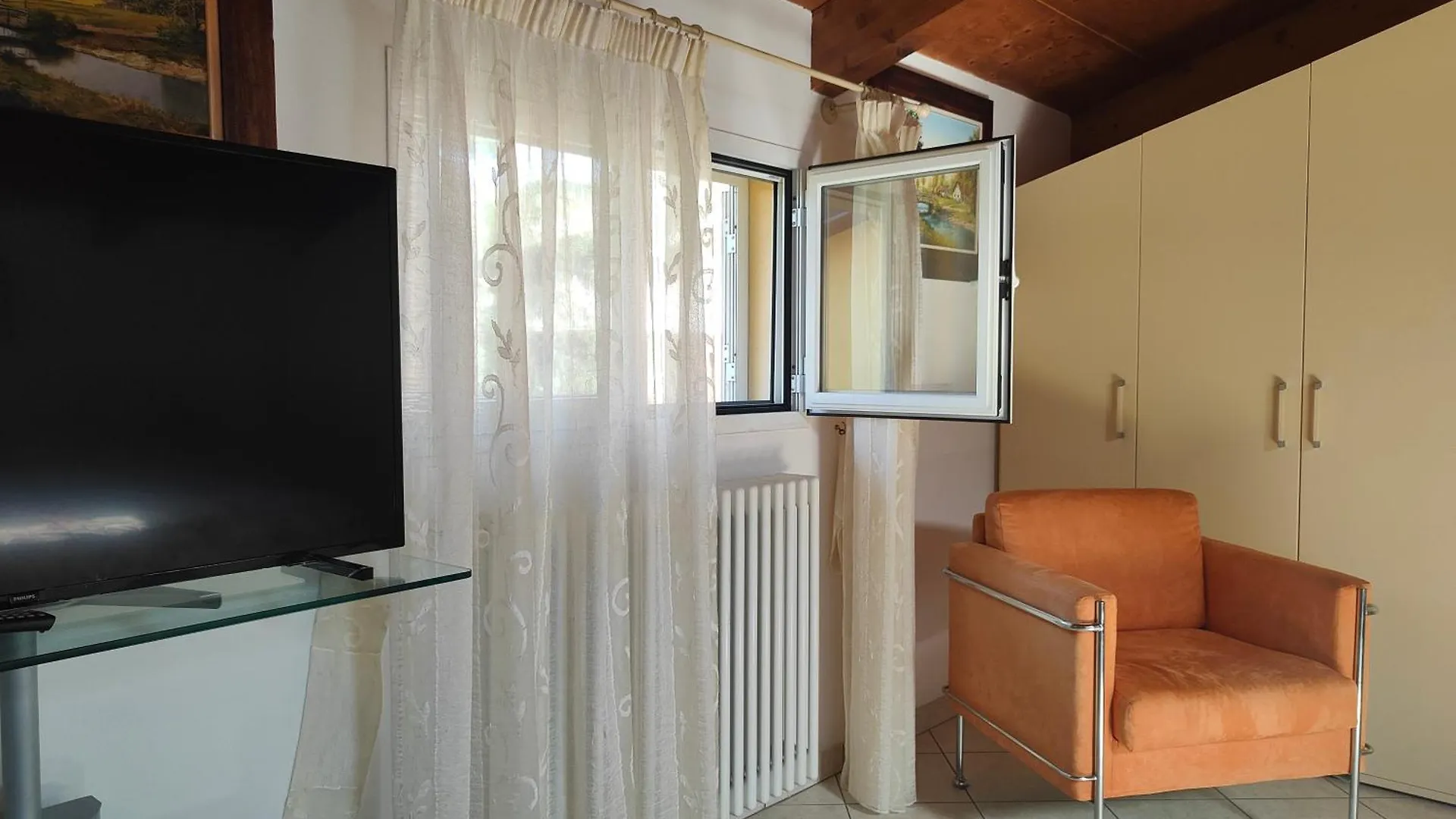 Ampio Trilocale Con Terrazzo By Tempovacanza Andora Italy